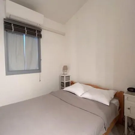 Maisonnette, Au Calme Avec Terrasse Et Parking Prive 4am21 Apartment